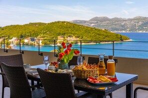 Luxury Apartment (Ruzmarin) | Terrace/patio - Korcula Hill (Korcula)