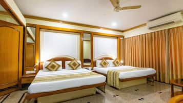 Suite | Minibar, in-room safe, desk, free WiFi
