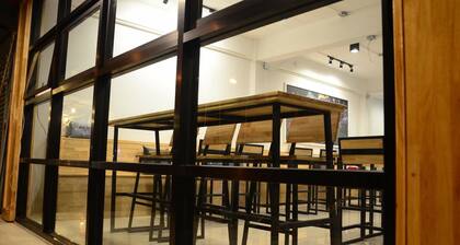 Best Stay Hostel At Lanta