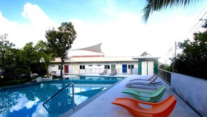Piscine extérieure