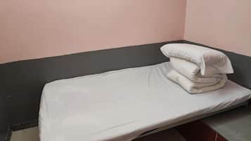 Habitación básica doble | Wifi gratis, ropa de cama y acceso para silla de ruedas