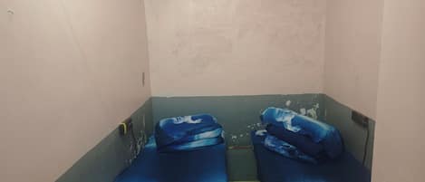 Twin Room | Free WiFi, bed sheets, wheelchair access