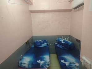 Twin kamer | Gratis wifi, beddengoed, rolstoeltoegankelijk