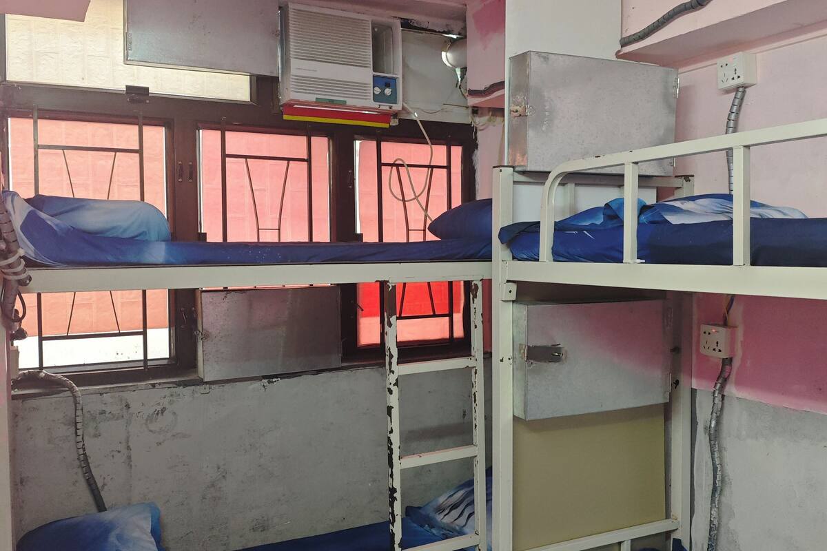 Free WiFi, bed sheets, wheelchair access