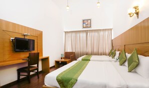 Premium Room | Desk, iron/ironing board, free WiFi, bed sheets