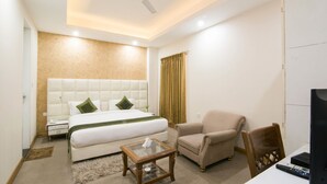 Standard Room, 1 King Bed - Treebo House Inn (Noida)