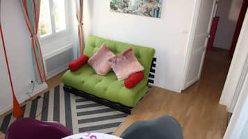 Apartment (Fernandel) | Living area | Flat-screen TV