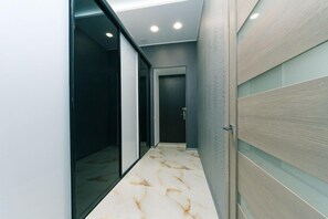 豪華公寓 (Ivana Franko street, 27) | 書桌、熨斗/熨衣板、免費無線上網、床單