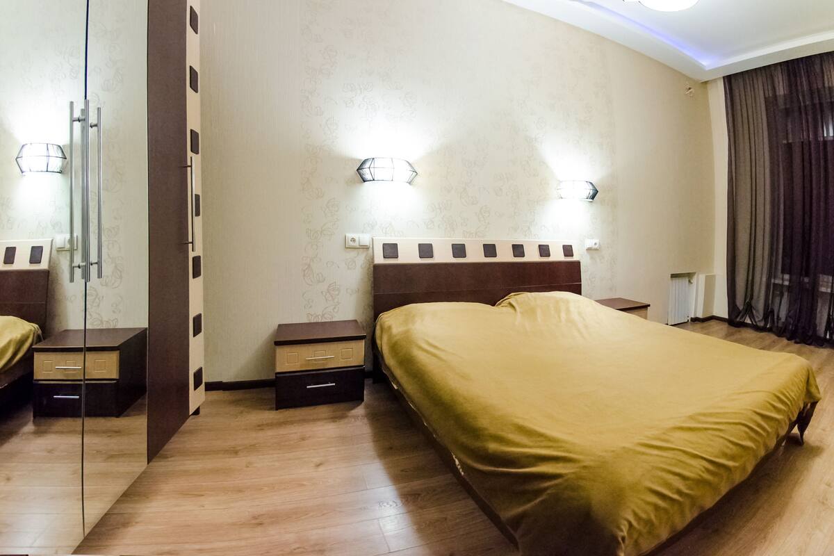 Departamento, 1 habitación (Tarasa Shevchenko Boulevard, 48a) | Escritorio, tabla de planchar con plancha, wifi gratis y ropa de cama
