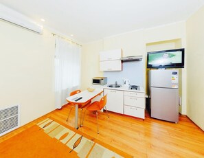 Studio (Pankovskaya Str, 3) | Skrivbord, strykjärn/strykbräda och gratis wi-fi