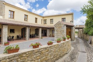 Front of property - Albergo Diffuso Il Mandorlo (Baressa)