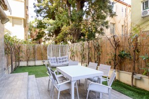 Comfort Apartment, 2 Bedrooms, Patio, Garden View | Terrace/patio