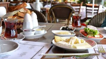 Frokostbuffé er inkludert hver dag