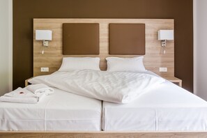 Huoneisto, 2 makuuhuonetta | Tallelokero huoneessa, työpöytä, äänieristys, silitysrauta/-lauta