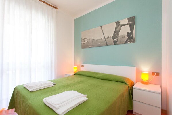 1 bedroom, in-room safe, desk, free cots/infant beds