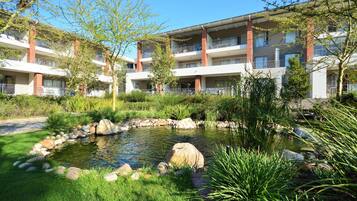 One Bedroom Apartment Mayfair | In-room safe, iron/ironing board, cribs/infant beds, free WiFi