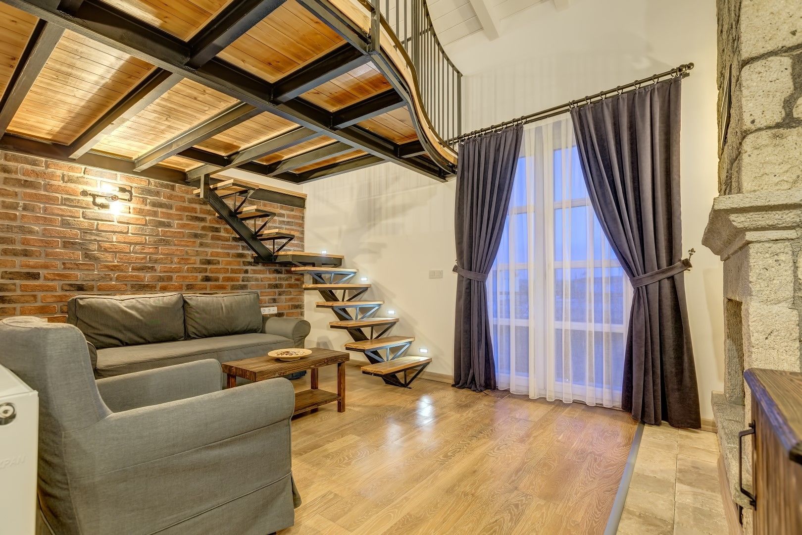 Family Studio Suite, 1 Queen Bed with Sofa bed, Fireplace, Pool View | Minibar, in-room safe, desk, soundproofing