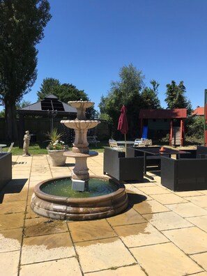Fountain - Black Bull Inn (Immingham)