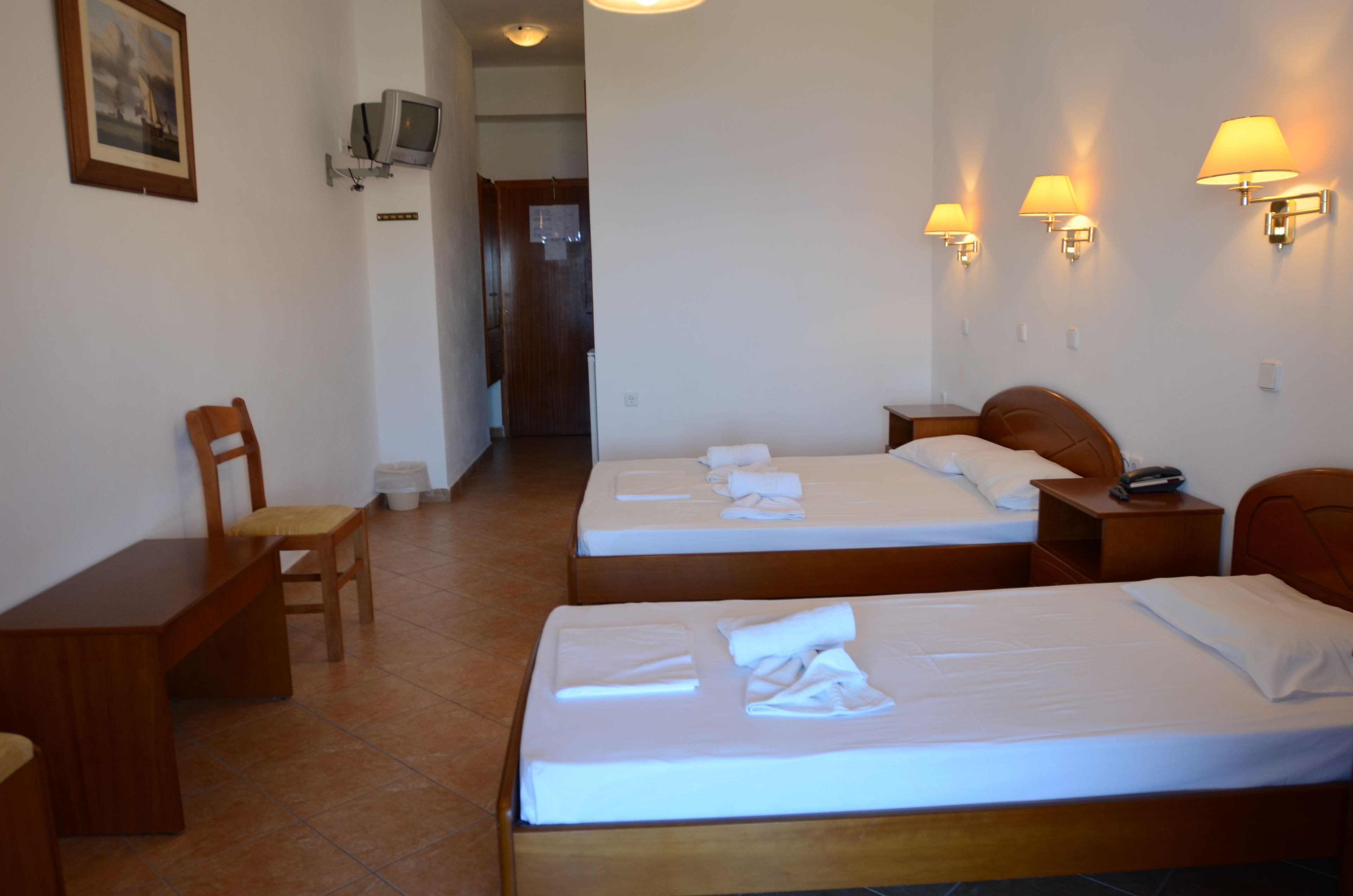 superior double room | 1 bedroom, desk, soundproofing, free wifi