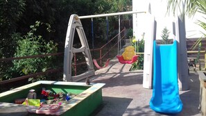 Außen-Kinderspielplatz