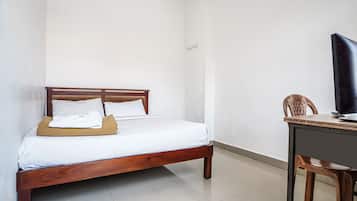 Economy Double Room, 1 Bedroom | Rollaway beds, free wired Internet