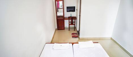 Katil lipat simpan/tambahan, Internet berwayar percuma