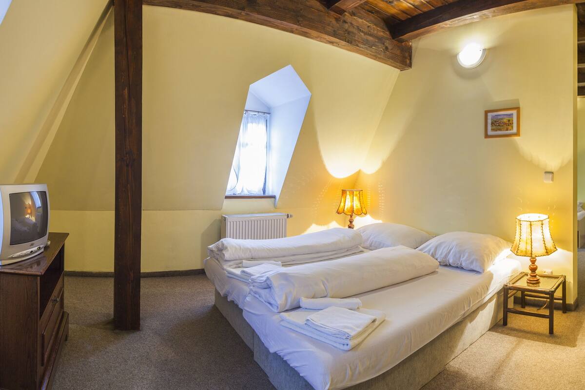 Family Room, 2 Bedrooms | Children’s theme room