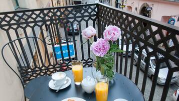 Apartment, 1 Bedroom (BALCONY - B3; 1st Floor) | Balcony