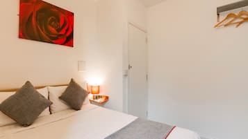 Double Room, 1 Double Bed | Desk, iron/ironing board, free cribs/infant beds, free WiFi