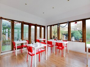 Restaurant - Lost Guest House Peterhead (Peterhead)