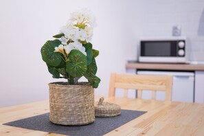 华丽开间 | 高档床上用品、加厚床垫、特色装修、特色家居