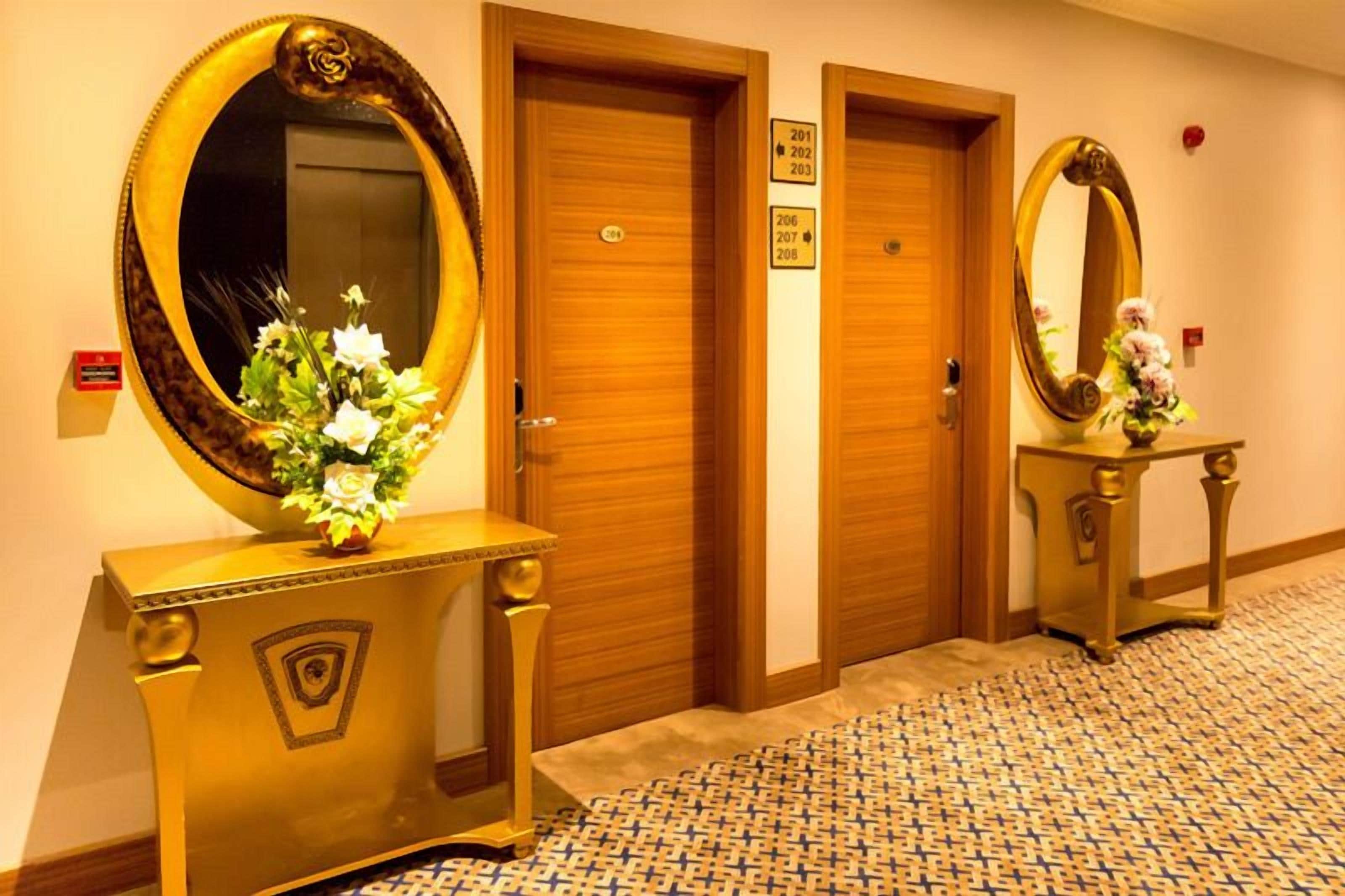 Photo - Grand Rosa Hotel