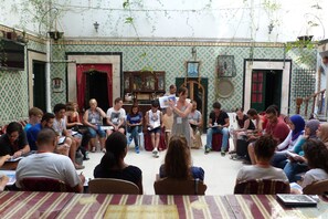 Reception hall - Hostel El Medina (Tunis)