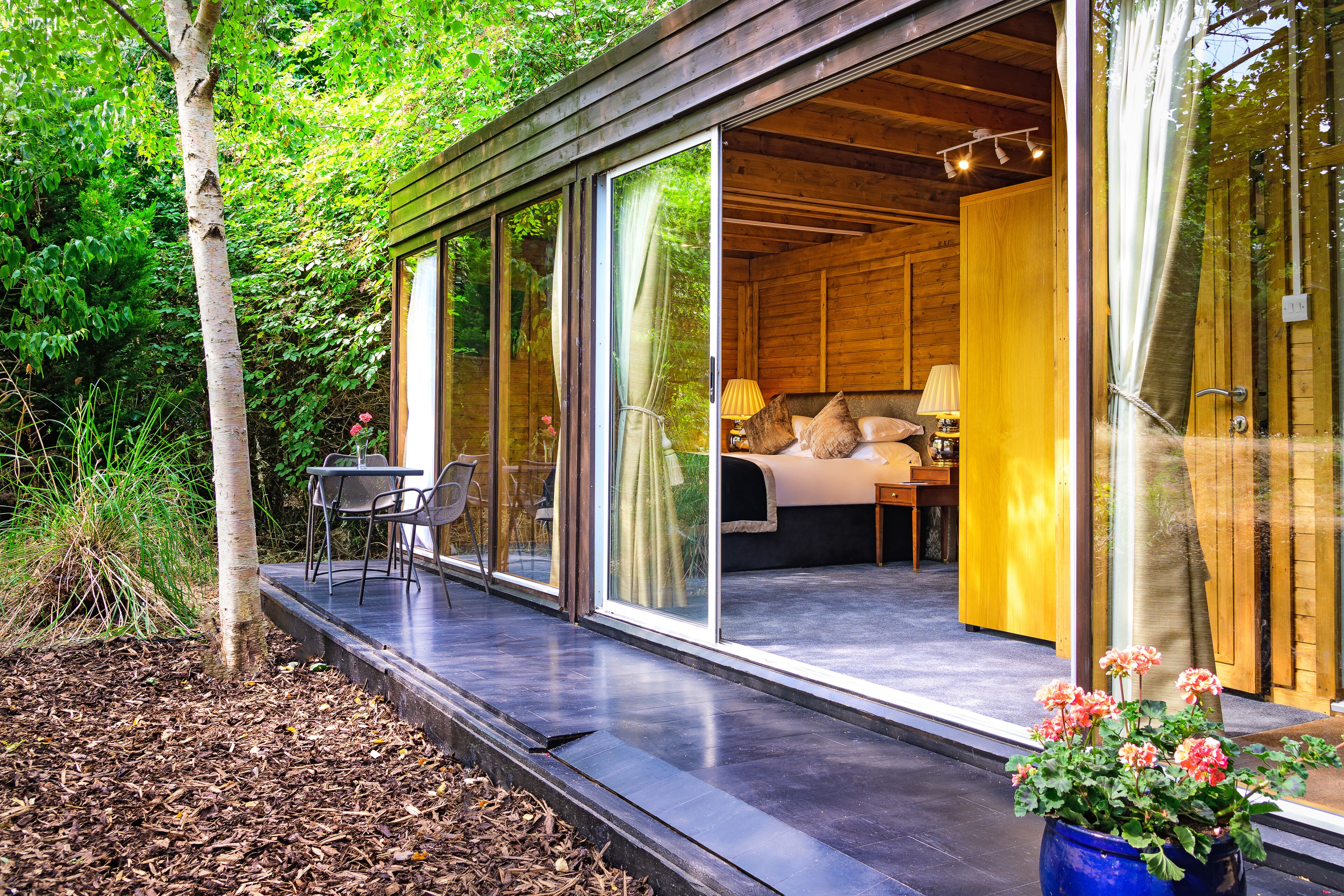 minibar, in-room safe, individually furnished, desk