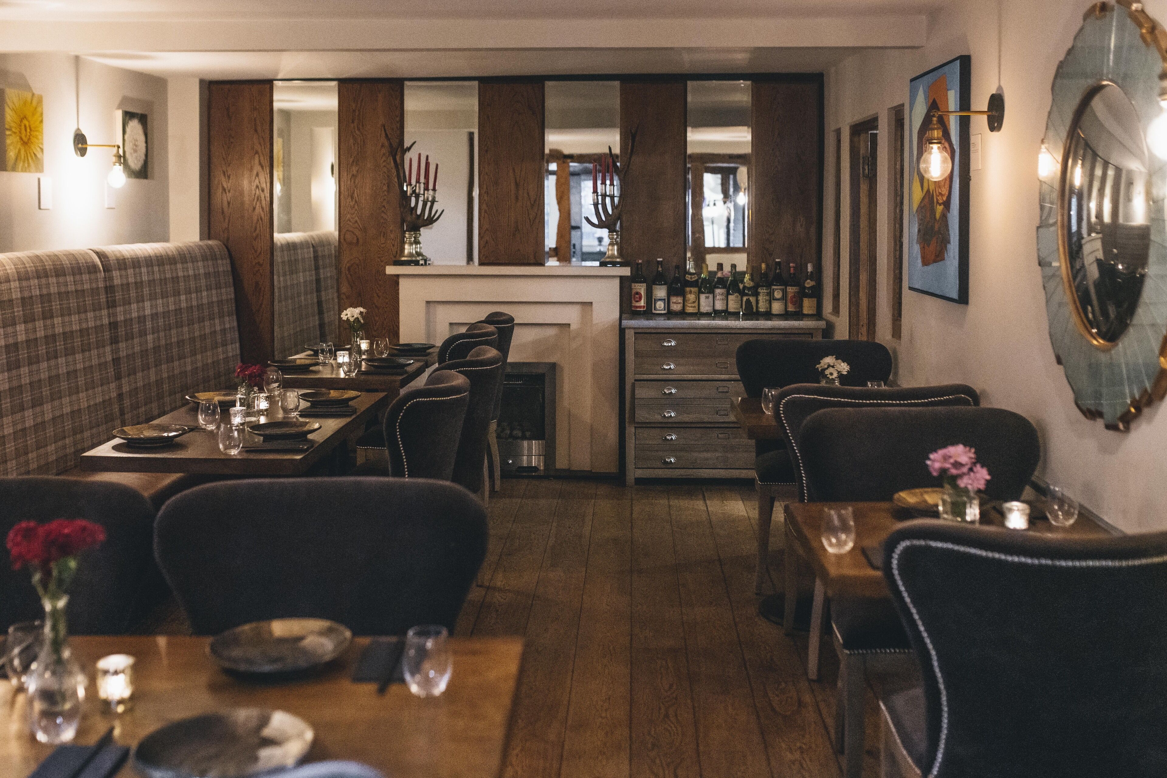 breakfast, lunch, dinner served; local cuisine