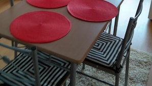 Standard Apartment, 3 Bedrooms | In-room dining - Cabañas del Profe (Puerto Montt)