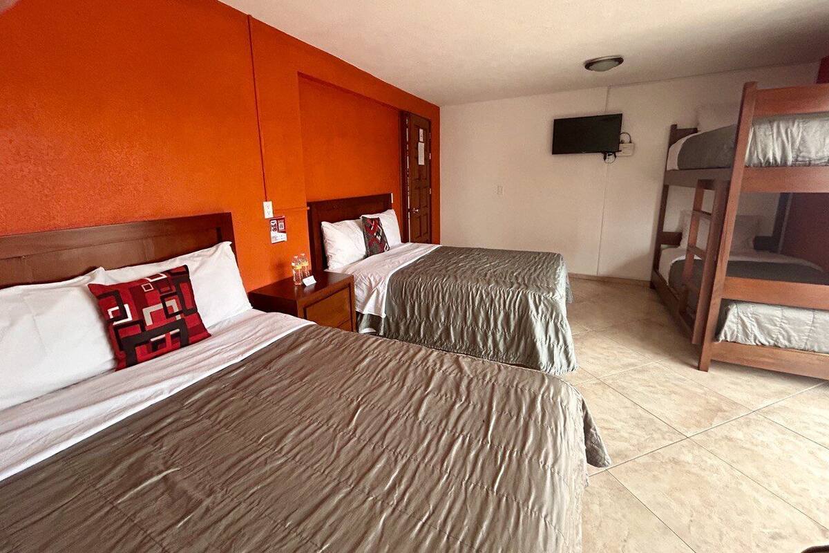 family room | free wifi