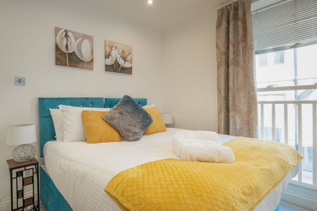 City-Apartment, 1 King-Bett und Schlafsofa, Küche | Hochwertige Bettwaren, Bügeleisen/Bügelbrett, WLAN