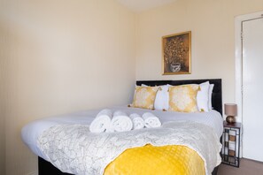 Departamento, 3 habitaciones, cocina | 3 habitaciones, decoración personalizada y muebles diferentes 