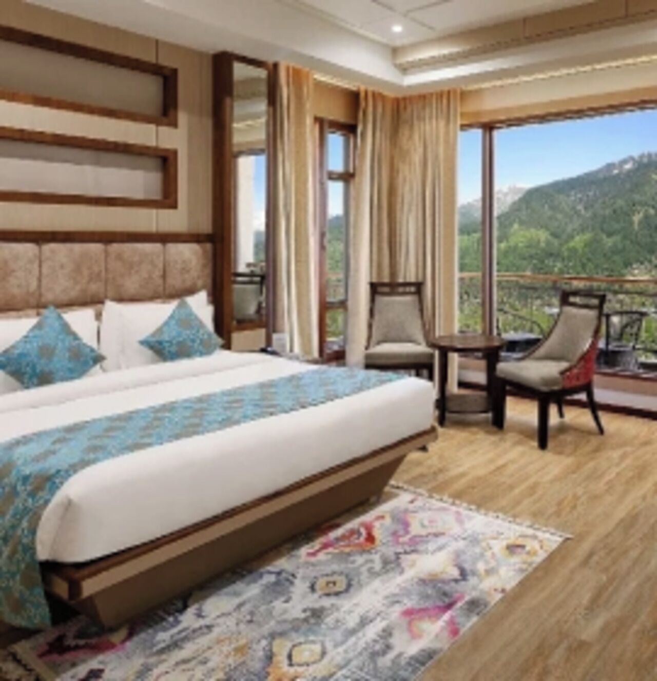 Presidential Suite | Down duvets, minibar, in-room safe, desk