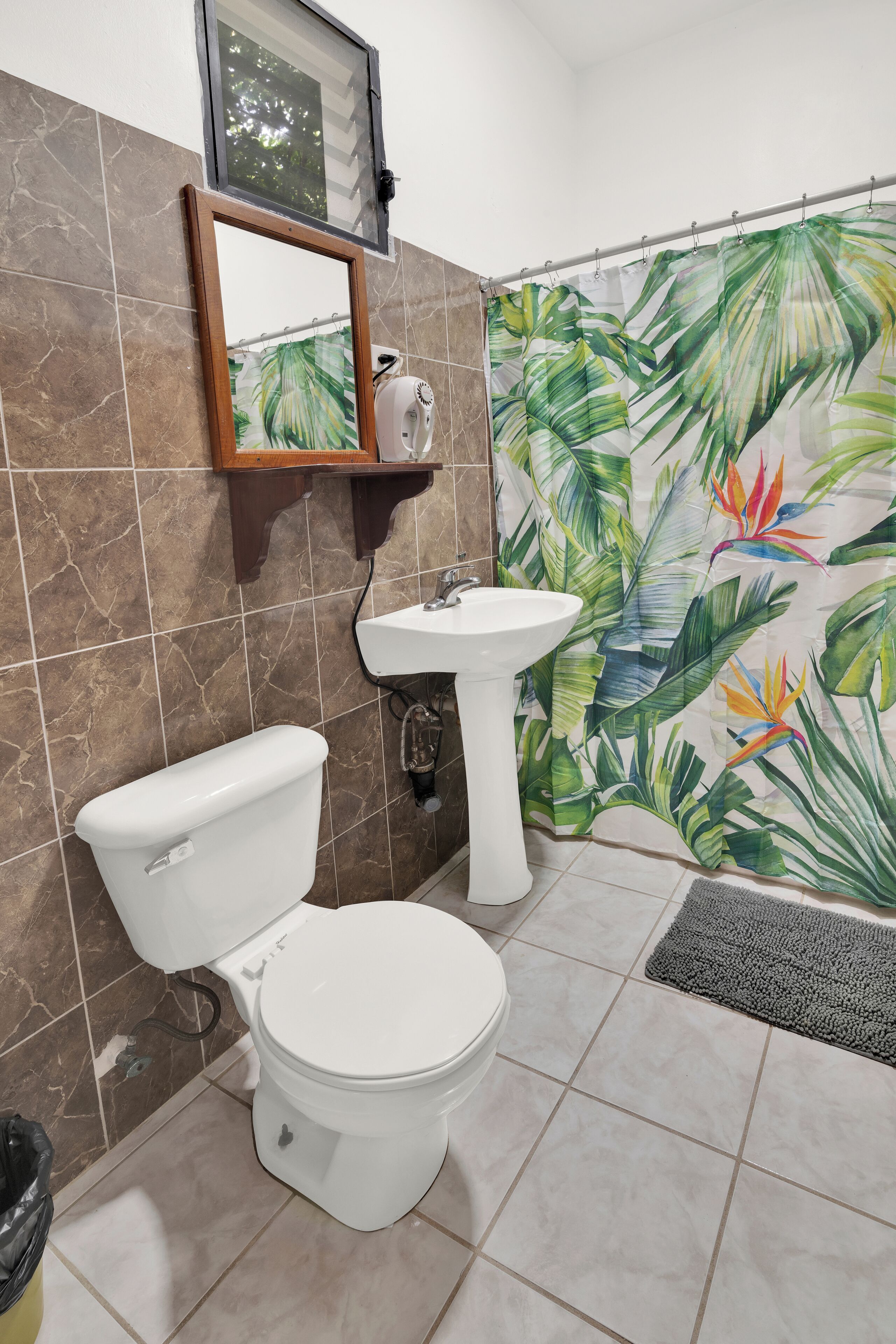 standard quadruple room, 2 double beds | bathroom | shower, free toiletries, towels