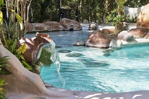 Outdoor pool, sun loungers - Havana Lodge (Cóbano)