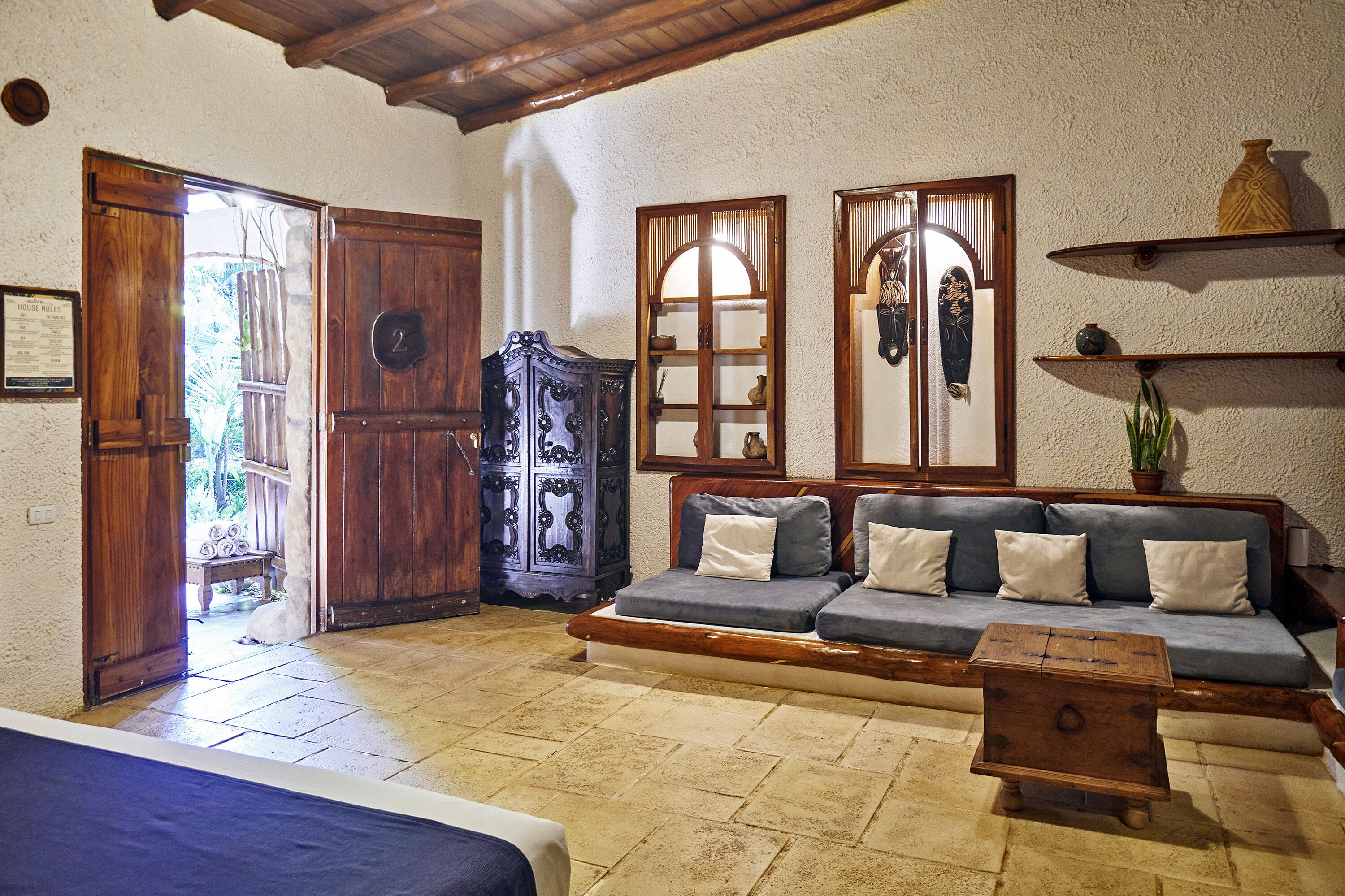 Royal Suite | Minibar, in-room safe, desk, soundproofing