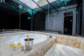 Deluxe Suite, Hot Tub | Private spa tub - Resort Magnífico (Camanducaia)