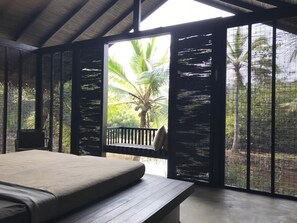 In-room safe, free WiFi, bed sheets - KAJU GREEN eco lodges (Unawatuna)