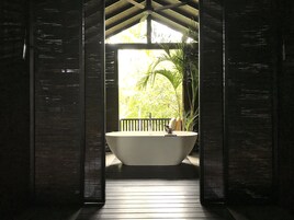 Ducha, cabezal de ducha tipo lluvia, artículos de tocador gratuitos