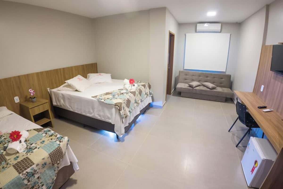 studio suite | 1 bedroom, minibar, desk, blackout curtains