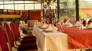 Breakfast, lunch and dinner served - Qasana Plaza Calca (Calca)
