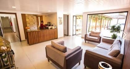 Alpes Hotel