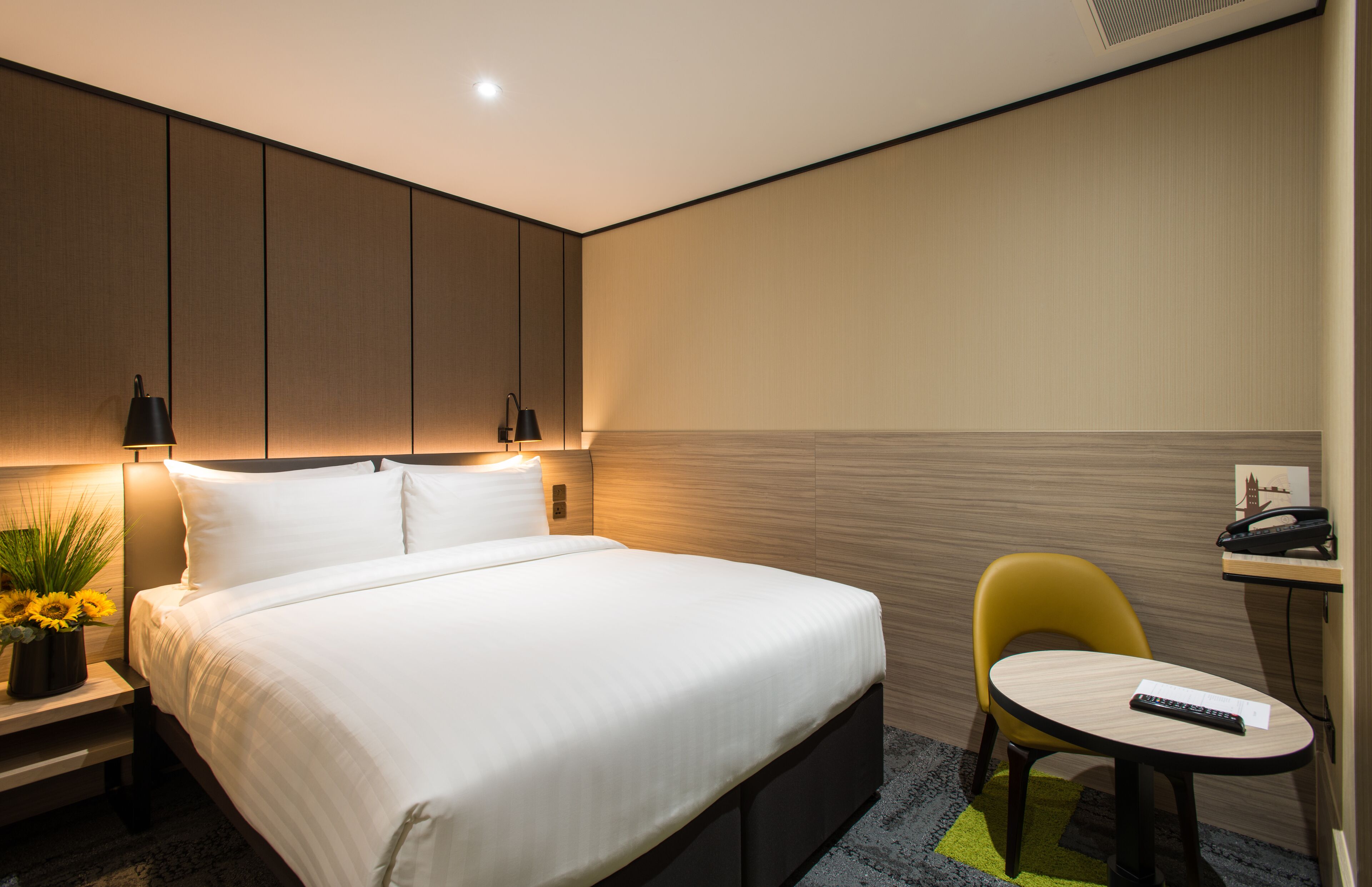 1 bedroom, desk, soundproofing, free wifi